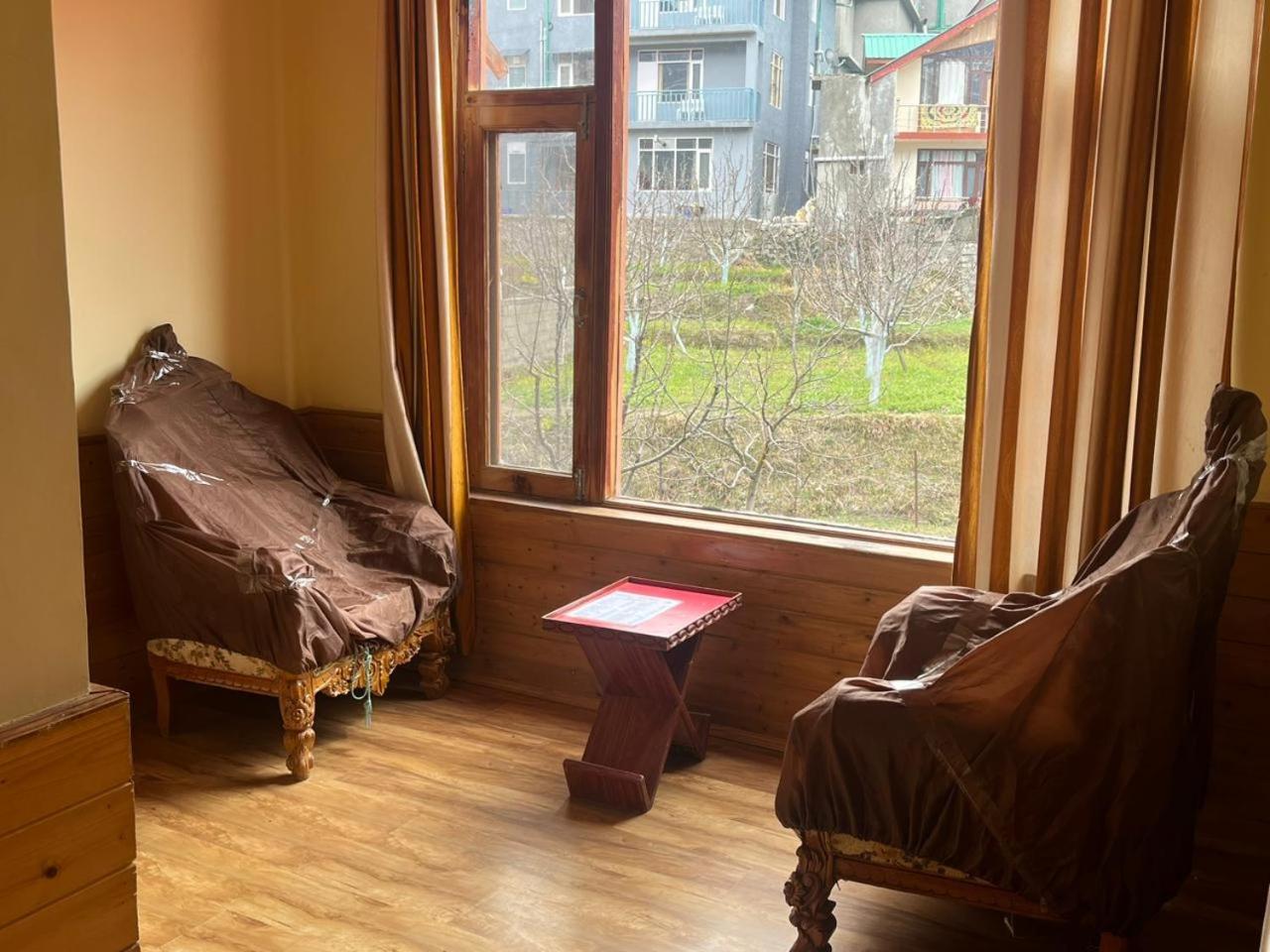 Mrikula Cottage Manāli エクステリア 写真